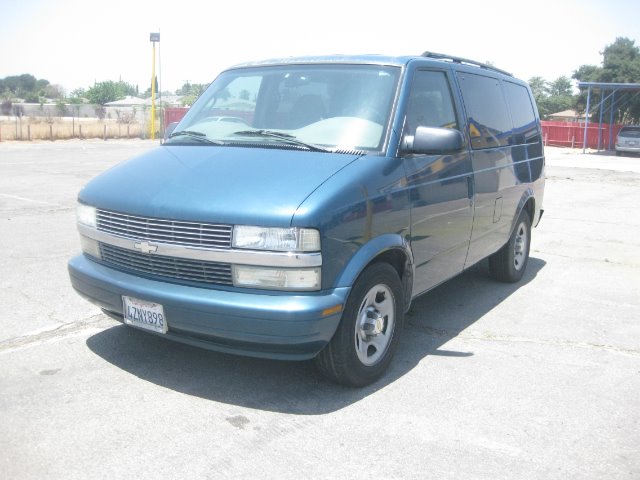 Chevrolet Astro 2003 photo 1