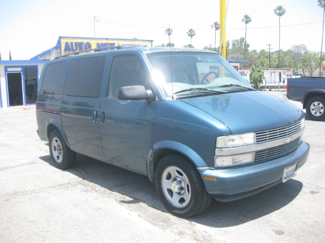 Chevrolet Astro 2003 photo 4