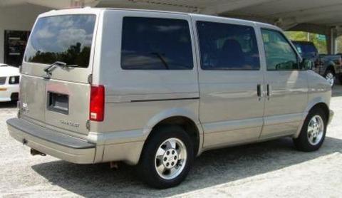 Chevrolet Astro 2003 photo 1