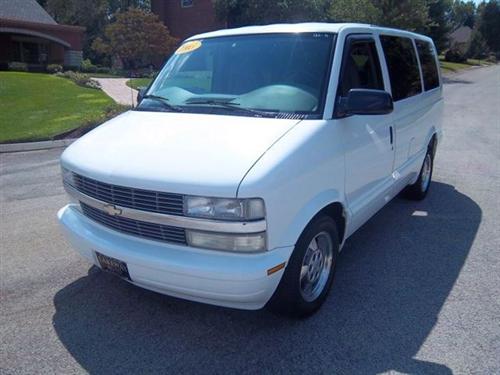 Chevrolet Astro 2003 photo 1