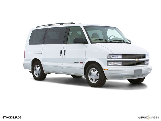 Chevrolet Astro 2003 photo 2