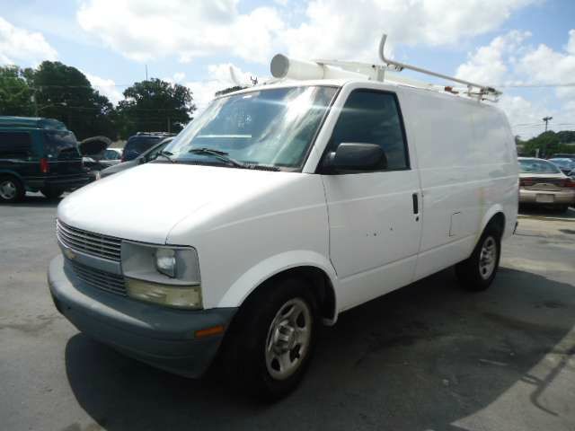 Chevrolet Astro 2003 photo 2