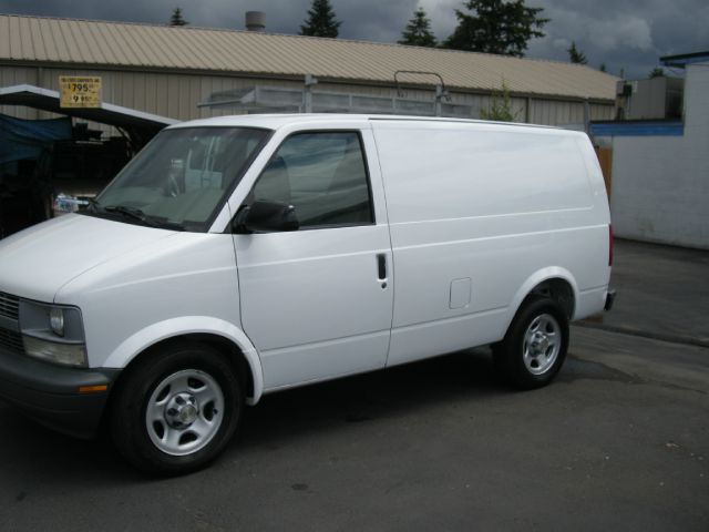 Chevrolet Astro 2003 photo 4