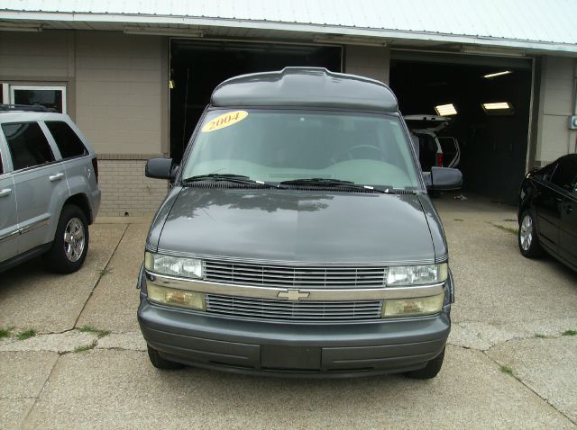 Chevrolet Astro 2004 photo 1