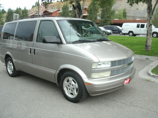 Chevrolet Astro 2004 photo 4