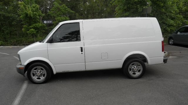 Chevrolet Astro 2004 photo 1