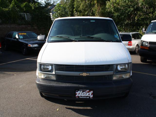 Chevrolet Astro 2004 photo 1