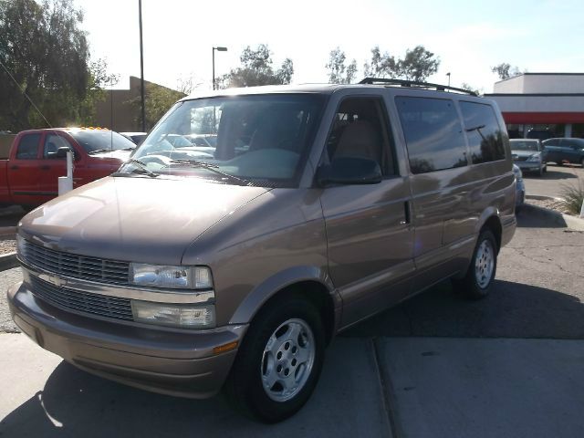 Chevrolet Astro 2004 photo 3