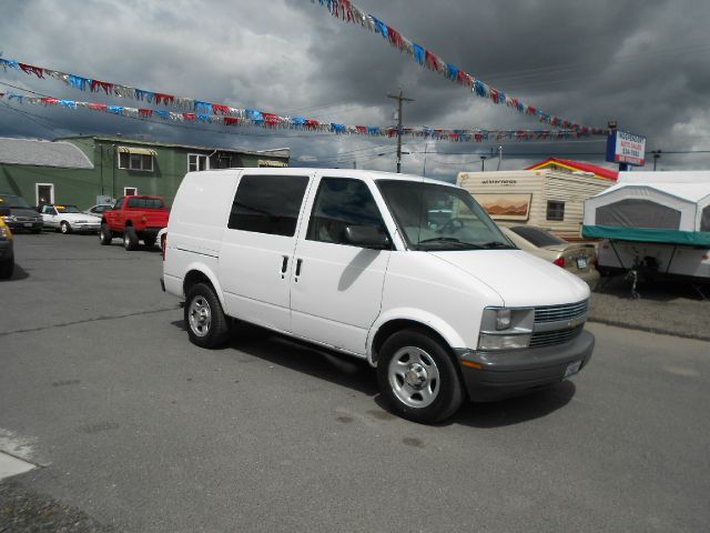 Chevrolet Astro 2004 photo 13