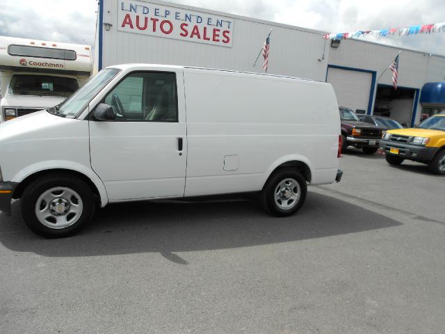 Chevrolet Astro 2004 photo 8