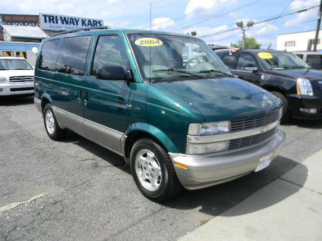 Chevrolet Astro 2004 photo 1