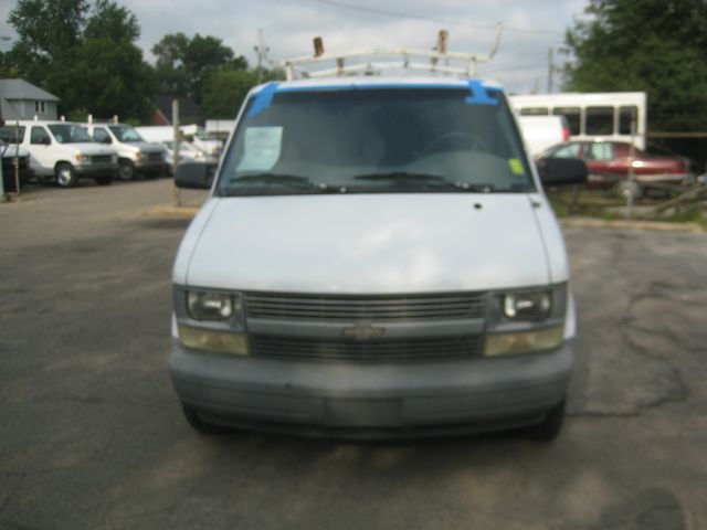 Chevrolet Astro 2004 photo 4