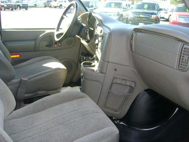 Chevrolet Astro 2005 photo 13