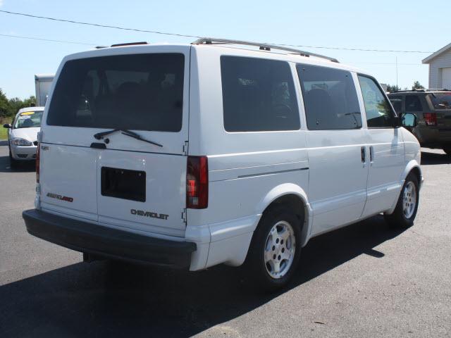 Chevrolet Astro 2005 photo 1