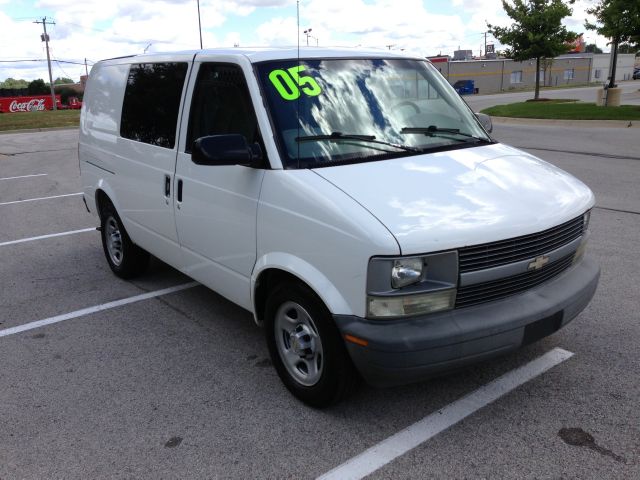 Chevrolet Astro 2005 photo 3