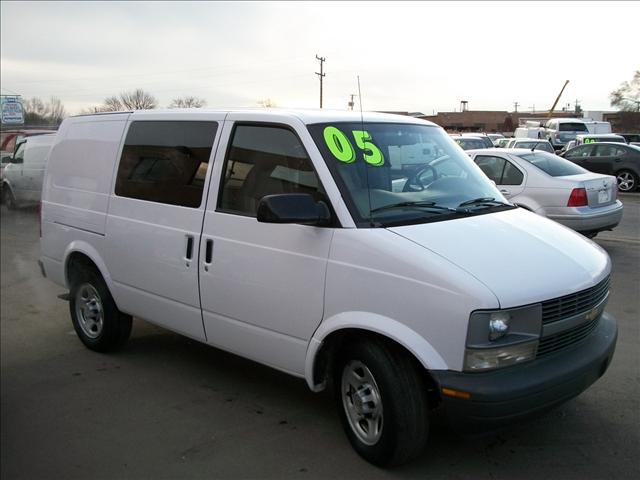 Chevrolet Astro SL AWD CVT Leatherroof Cargo Van