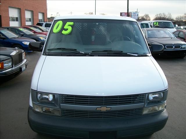 Chevrolet Astro 2005 photo 2