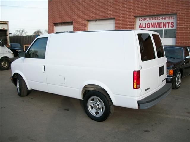 Chevrolet Astro 2005 photo 3