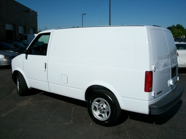 Chevrolet Astro 2005 photo 13