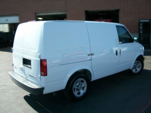 Chevrolet Astro 2005 photo 14