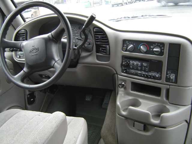 Chevrolet Astro 2005 photo 1