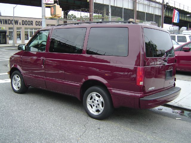 Chevrolet Astro 2005 photo 3