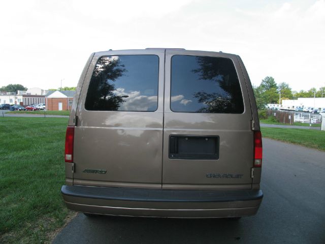 Chevrolet Astro 2005 photo 4