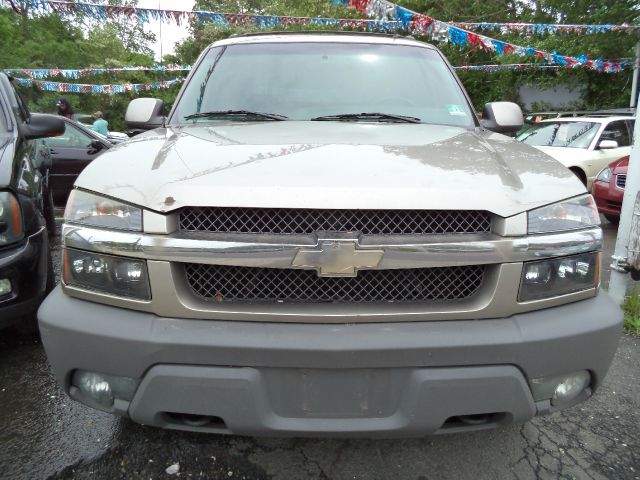 Chevrolet Avalanche 2002 photo 2