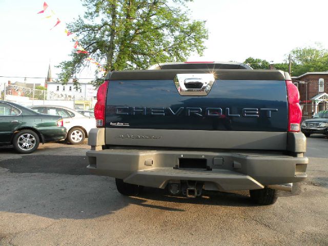 Chevrolet Avalanche 2002 photo 12