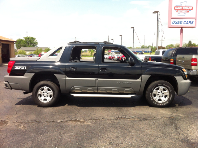 Chevrolet Avalanche 2002 photo 3