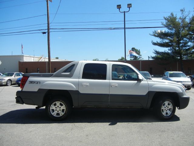 Chevrolet Avalanche 2002 photo 16