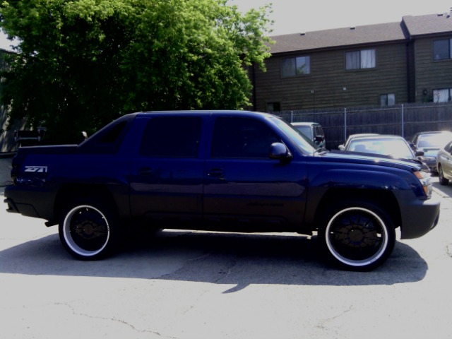 Chevrolet Avalanche 2002 photo 3