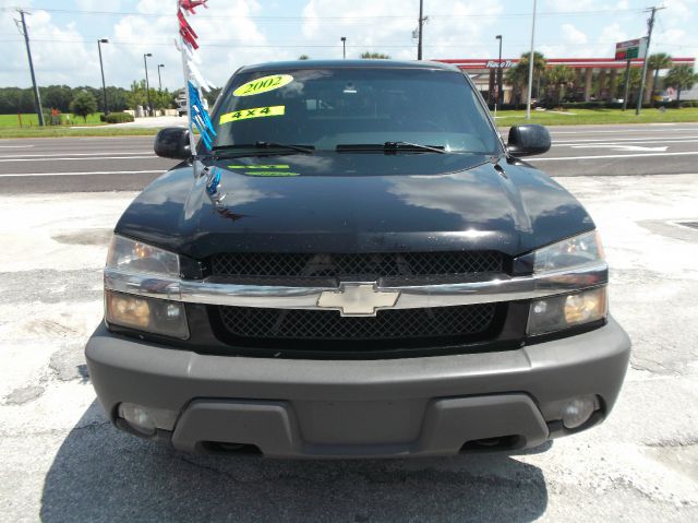 Chevrolet Avalanche 2002 photo 2