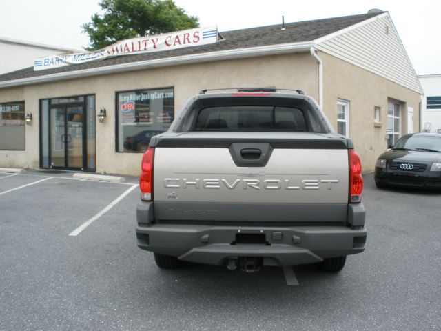 Chevrolet Avalanche 2002 photo 3