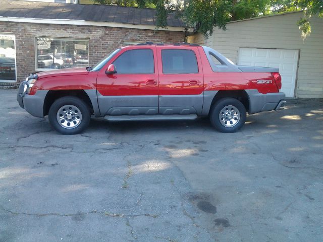 Chevrolet Avalanche 2002 photo 2