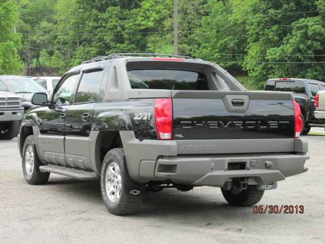 Chevrolet Avalanche 2002 photo 15