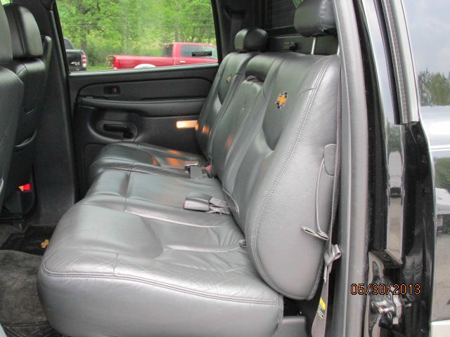 Chevrolet Avalanche 2002 photo 17