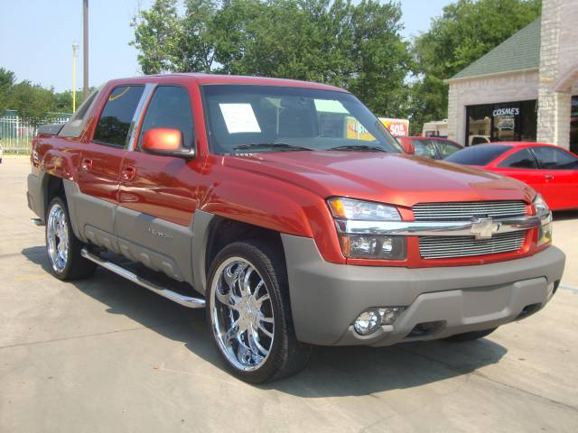 Chevrolet Avalanche 2002 photo 2