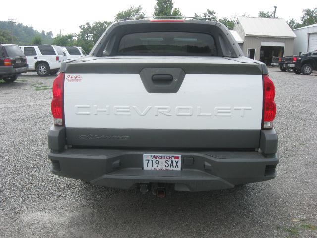 Chevrolet Avalanche 2002 photo 1