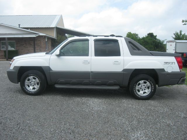 Chevrolet Avalanche 2002 photo 3