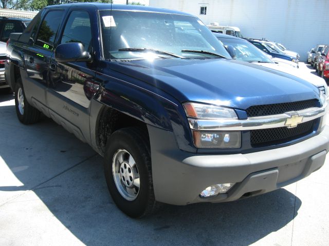 Chevrolet Avalanche 2002 photo 2