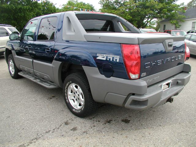 Chevrolet Avalanche 2002 photo 3