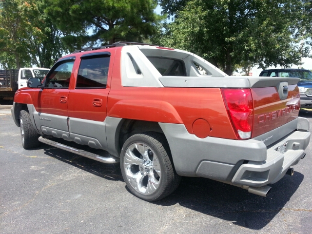 Chevrolet Avalanche 2002 photo 2