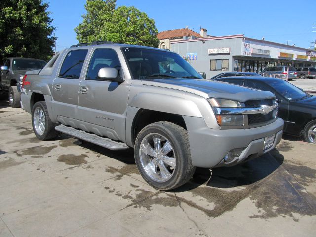 Chevrolet Avalanche C350 4dr Sdn 3.5L Sport RWD Sedan SUV