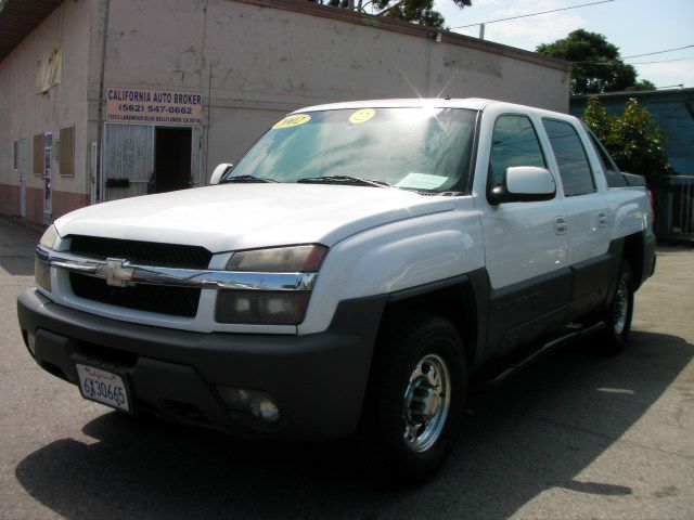 Chevrolet Avalanche 2002 photo 3