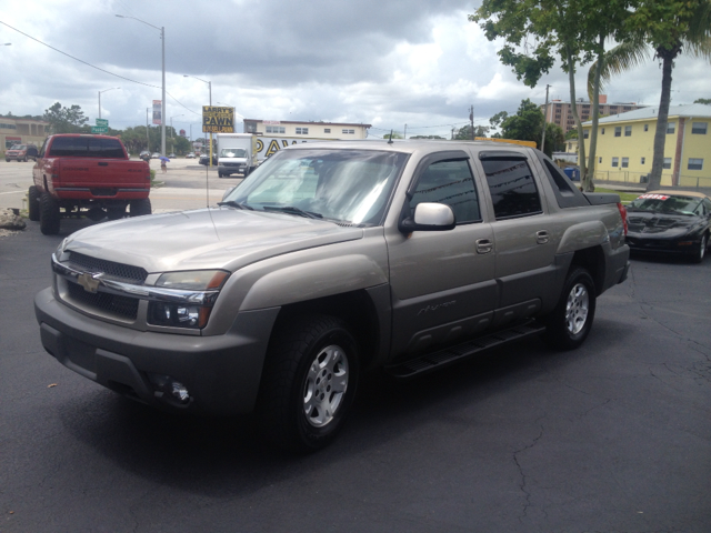 Chevrolet Avalanche 2002 photo 2