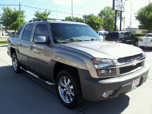 Chevrolet Avalanche 2002 photo 2