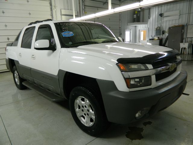 Chevrolet Avalanche 2002 photo 2