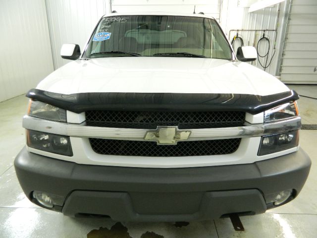 Chevrolet Avalanche 2002 photo 3