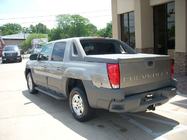 Chevrolet Avalanche 2002 photo 8